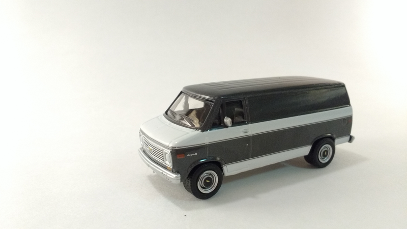 Illustration for article titled The Tuesday tow. Featuring the Greenlight '77 Chevy G20 van.